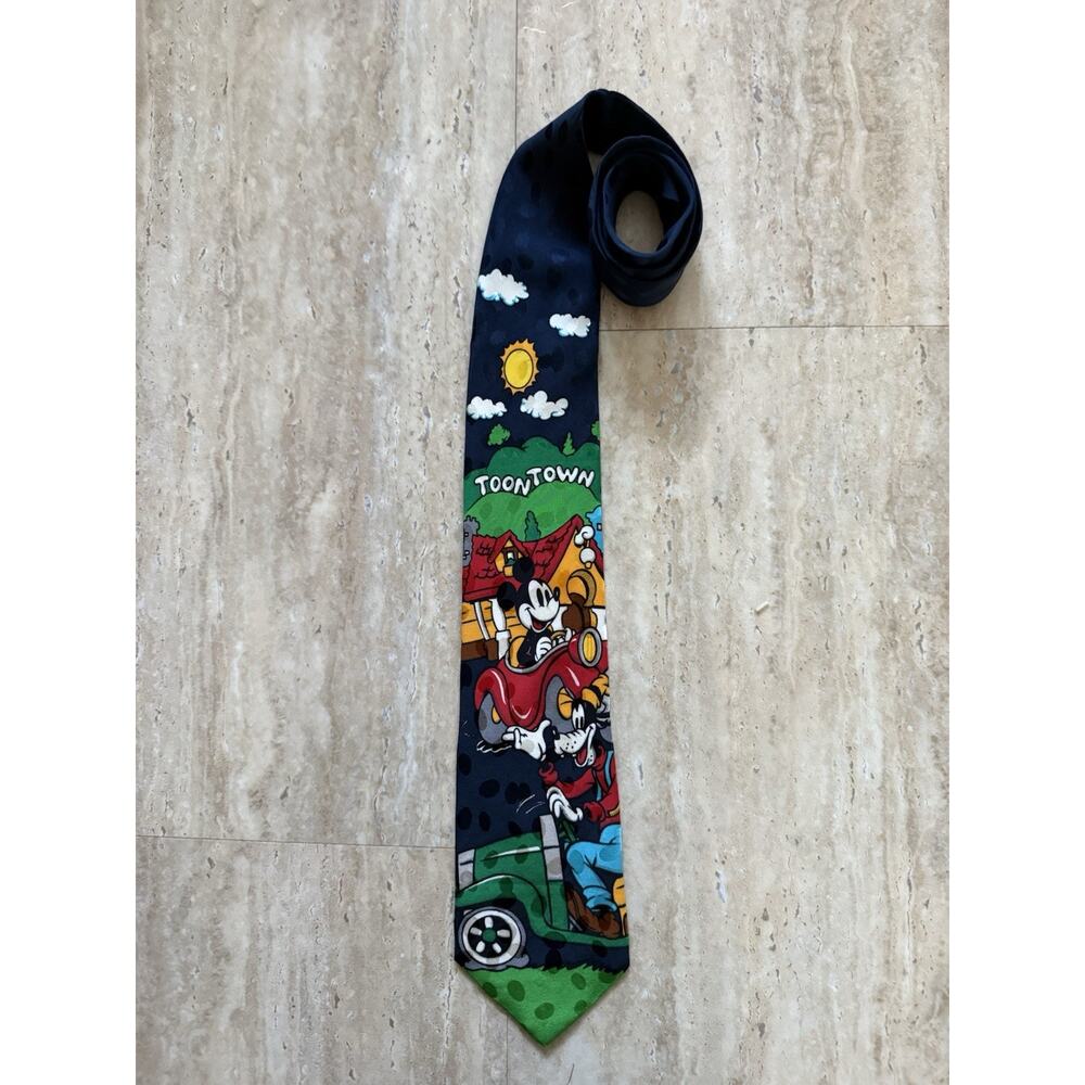 Mickey Inc Men 100% Silk Vintage Necktie Tie -Mickey & Goofy Driving In Toontown